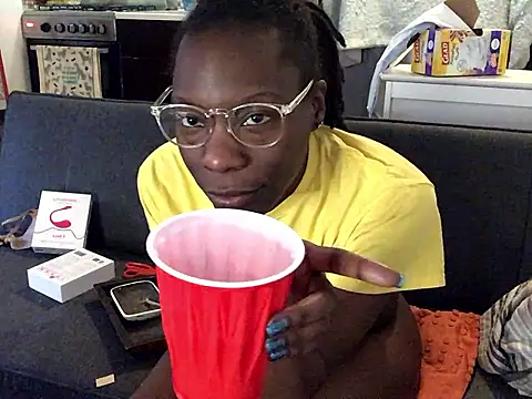 littyleesh1's Live XXX Chat