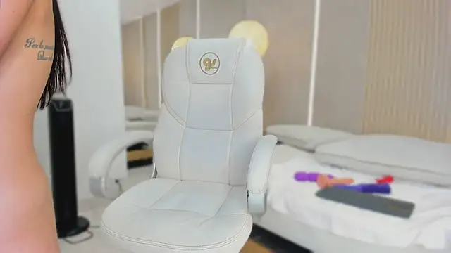 ariadna_oslen's Live XXX Chat