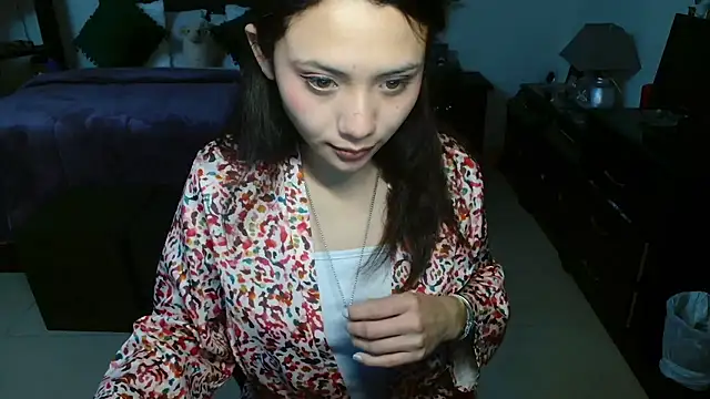 Dama_Scarlata18's Live XXX Chat