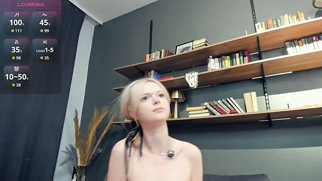 LaureMestler's Webcam Show