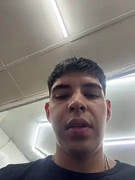 Chatroom XXX en direct de Johan_stick