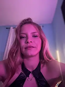 AnastasiaAniess' Live XXX Chat