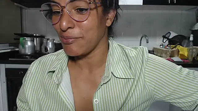 kateleyagrey's Live XXX Chat