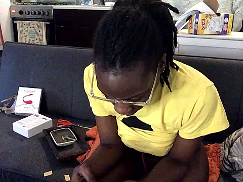 littyleesh1's Live XXX Chat