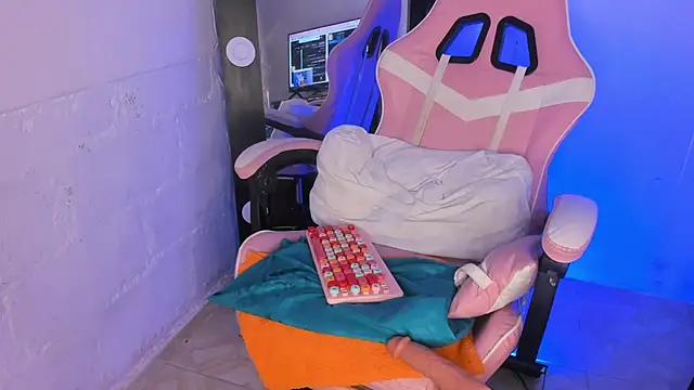 victoriia_hall's Live XXX Chat