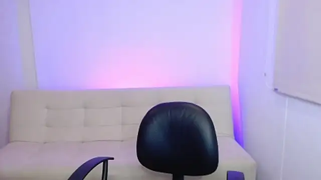 adrian_morelly: απευθείας συνομιλία ΧΧΧ