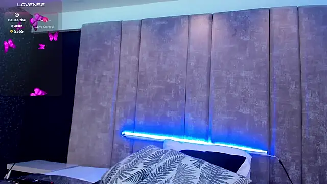 AmmyJones_'s Live XXX Chat