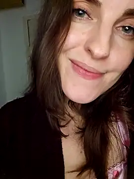 BelleFelicitas' Live XXX Chat