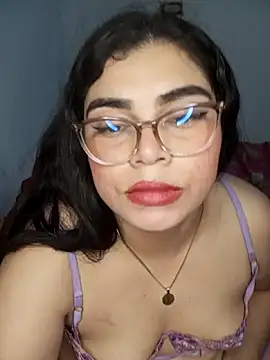 Diamily's Live XXX Chat