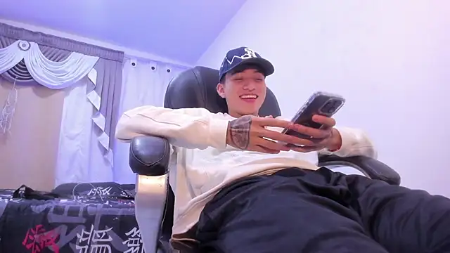 weesley_boy: απευθείας συνομιλία ΧΧΧ