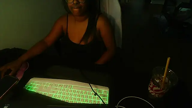 Chocolatekink's Webcam Show
