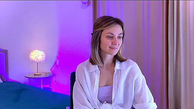 EmeraldGlow's Live XXX Chat