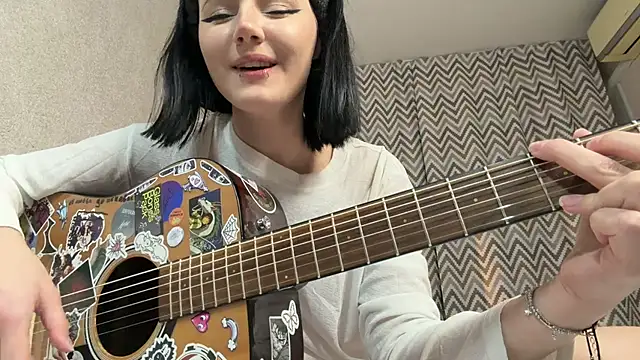 pinkfondnes' Live XXX Chat