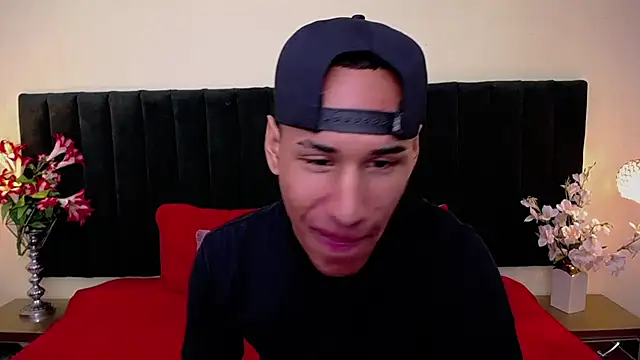 soft_attraction's Live XXX Chat