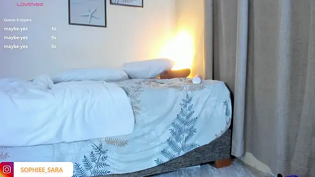 sara_sophieee's Live XXX Chat