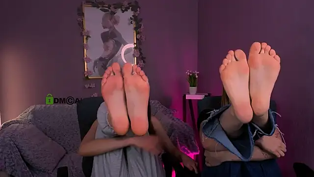 nekky_mouse's Live XXX Chat