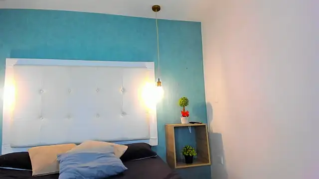 Heidy_milf's Live XXX Chat