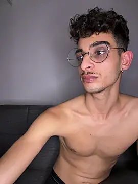 Harmanarab_adrian – Live XXX-chat