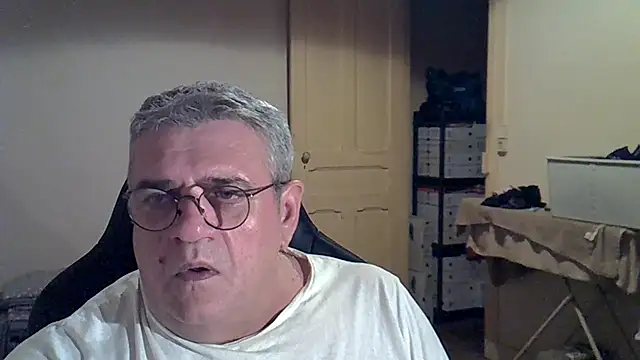 _hippo_ – Live XXX-chat