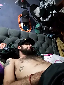 hairy_mannn – Live XXX-chat