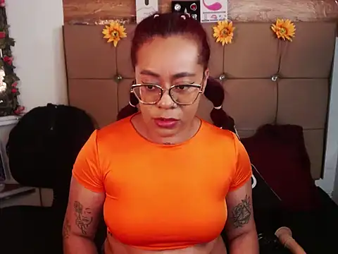 MIA__SPENCER's Live XXX Chat