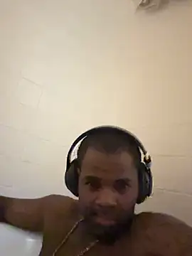 SrevwnのライブXXXチャット