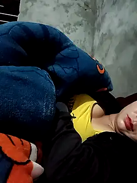 vangkt-cuteのライブXXXチャット