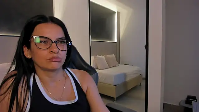 valeria_greedy's Live XXX Chat