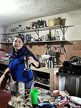 LaInsaciableIntensa's Live XXX Chat