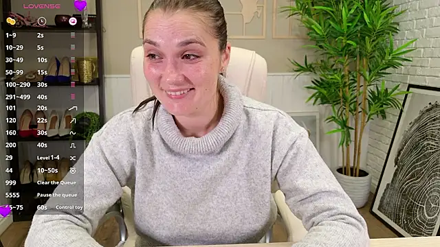 SelineSole's Live XXX Chat