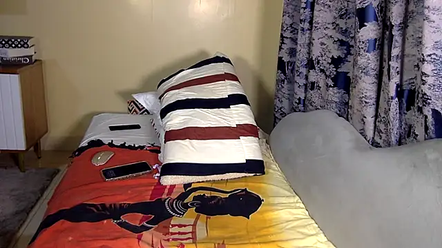 prettycheeky's Live XXX Chat