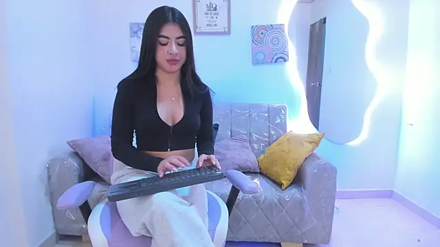 Charlotte_cowell_sub1_'s Live XXX Chat