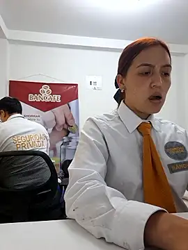 Emily-7_: онлайн-секс-чат