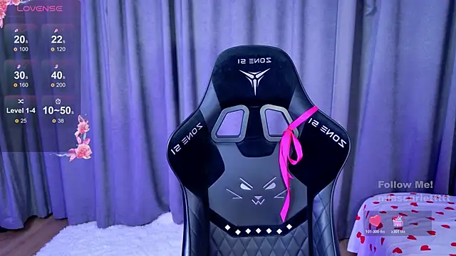 MiaScarlettt's Live XXX Chat