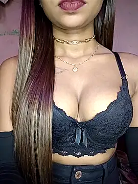 Strip_Hotty242 Chat XXX in diretta