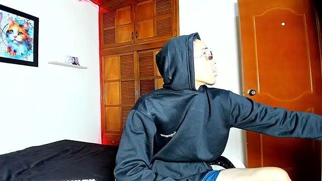 smith_66jr's Live XXX Chat