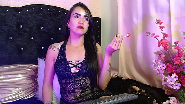 Ambar_Rouxee: онлайн-секс-чат