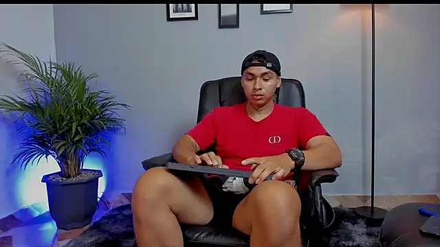 ronnie_crafored Adlı Modelin Web Kamerası Şovu