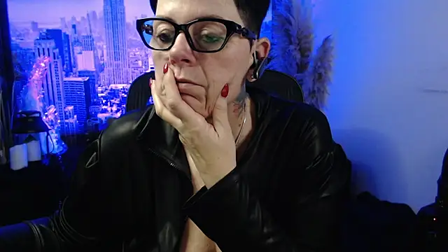 ninarandmann's Live XXX Chat