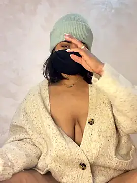 Louli_ta's Live XXX Chat