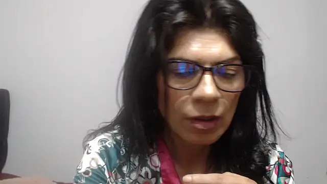 abrilsex23's Live XXX Chat