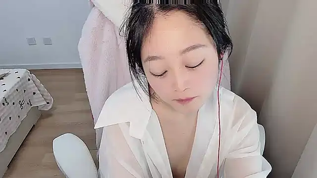 -qianqian's Live XXX Chat