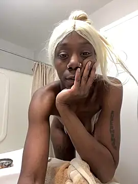 Chat XXX ao vivo de QueeneCoco