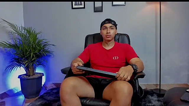 ronnie_crafored's Live XXX Chat