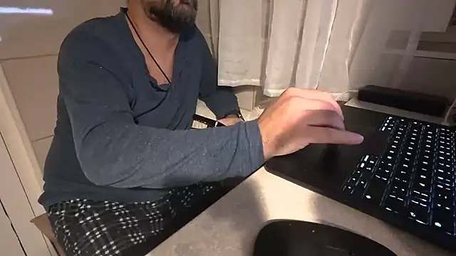 Webkamerová show TARKAN1