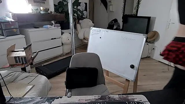 CeriseLapine: απευθείας συνομιλία ΧΧΧ