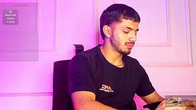 ArturoCardona_'s Live XXX Chat