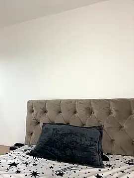 IrisBlues' Live XXX Chat