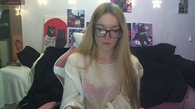 SecretSophia's Live XXX Chat