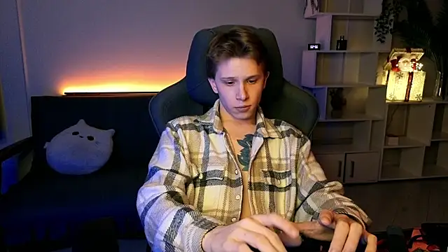 arlekincrop's Live XXX Chat